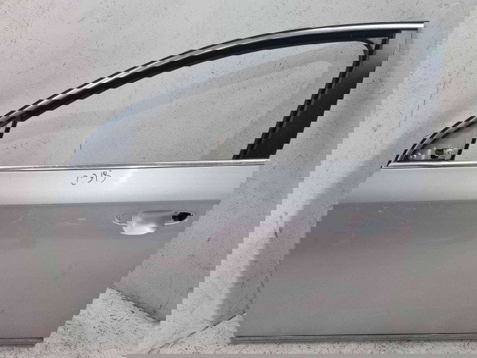 Usa stanga fata Volkswagen Passat B7 (362) [Fabr 2010-2014] LA7W