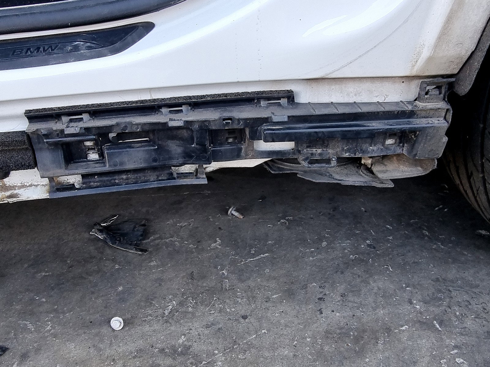 Set suport prag stanga Bmw X1 (F48) [Fabr 2016-2022] 7332333 2.0 B47 110 KW / 150 CP - imagine 2