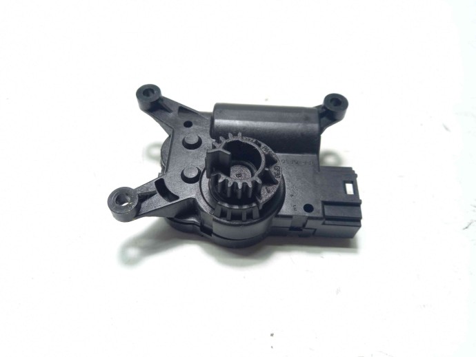 Motoras clapeta aeroterma bord 5Q0907511K Skoda Octavia 1.6 CLHA 2012-2022
