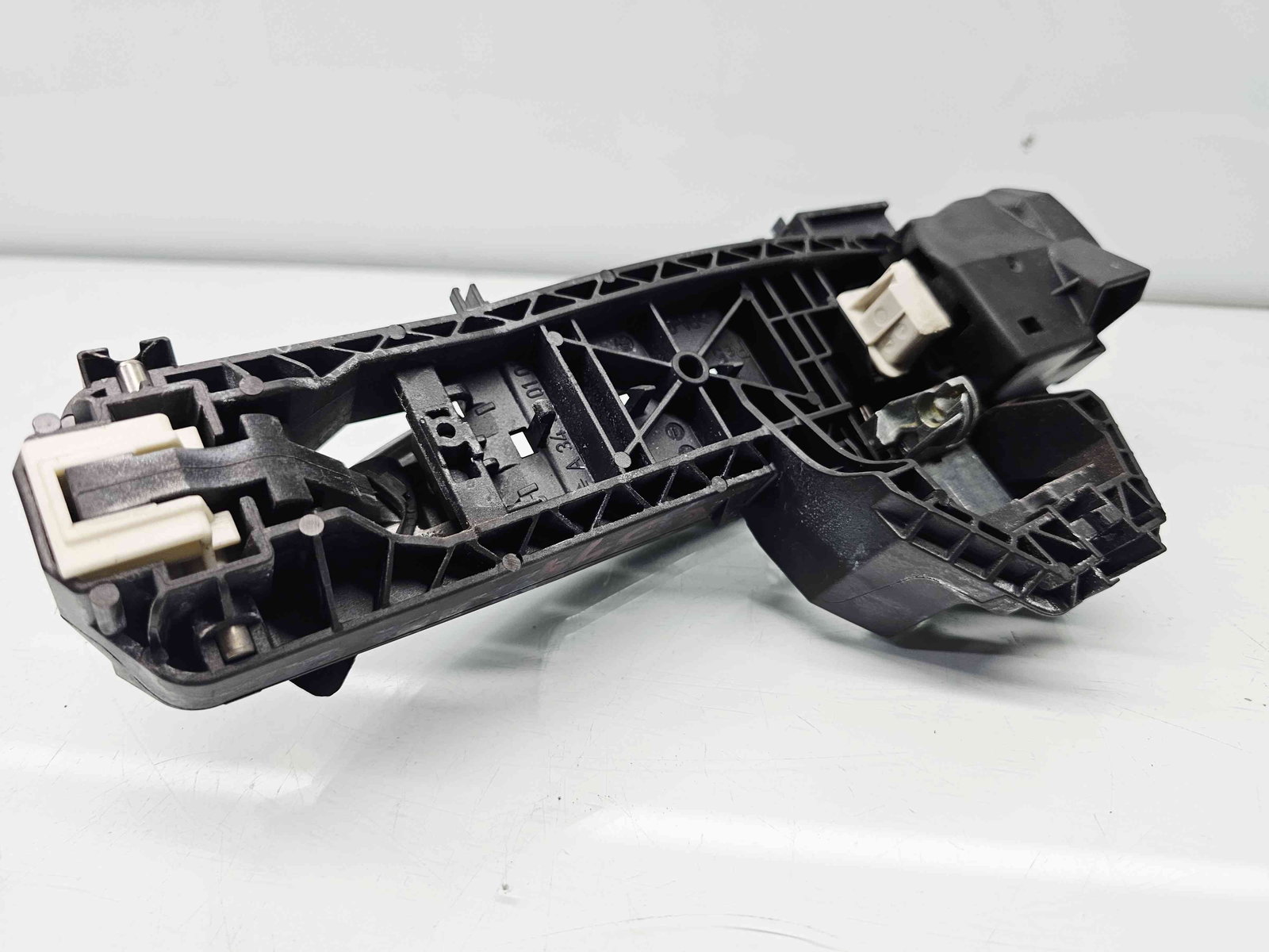 Maner usa dreapta fata Mercedes Clasa E (W212) AMG [Fabr 2009-2016] 792 Argintiu Palladm - imagine 6