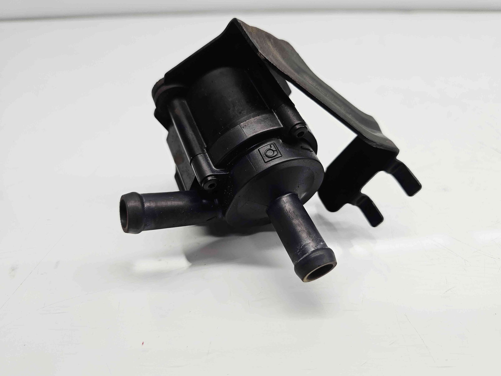 Pompa recirculare apa Ford Fiesta 8 [Fabr 2017-2025] GN11-8K577-AA 1.0 Benz M1JE 88KW / 120CP - imagine 3