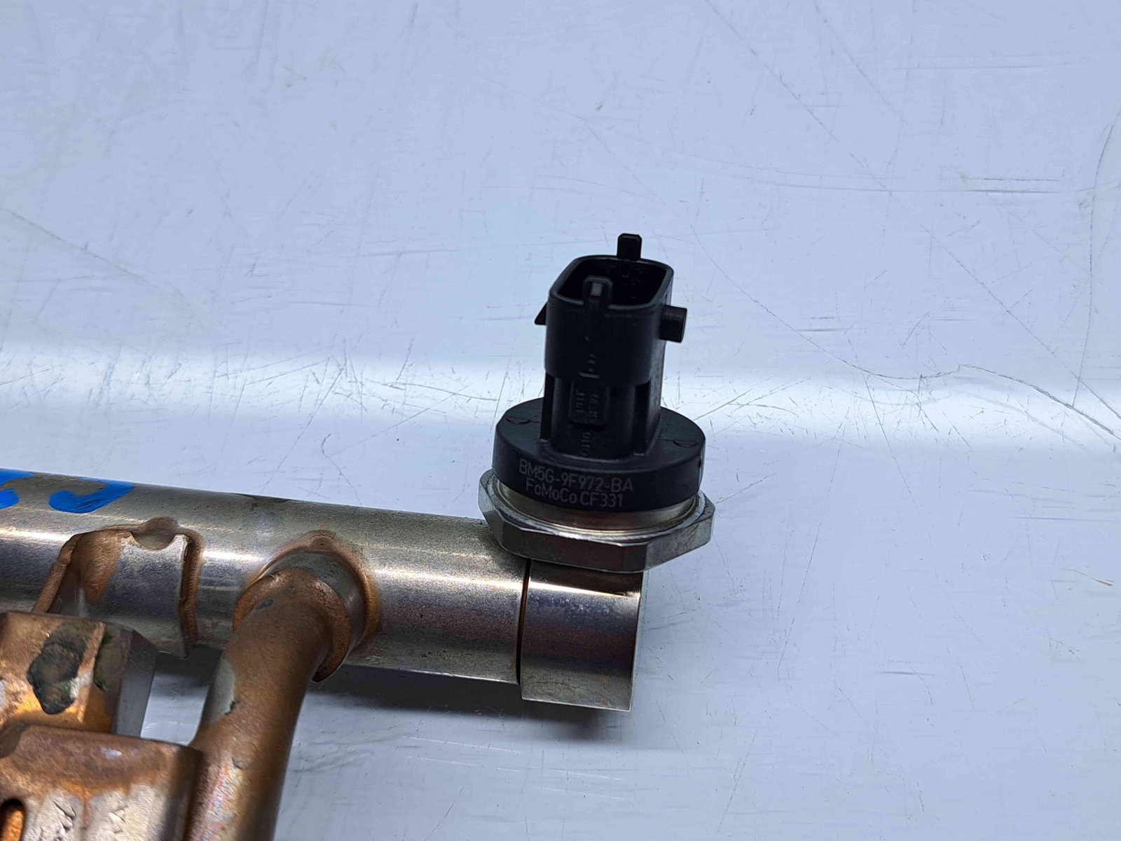 Rampa injectoare Ford Fiesta 8 [Fabr 2017-2025] DM5G-9H487-AC 1.0 Benz M1JE 88KW / 120CP - imagine 4