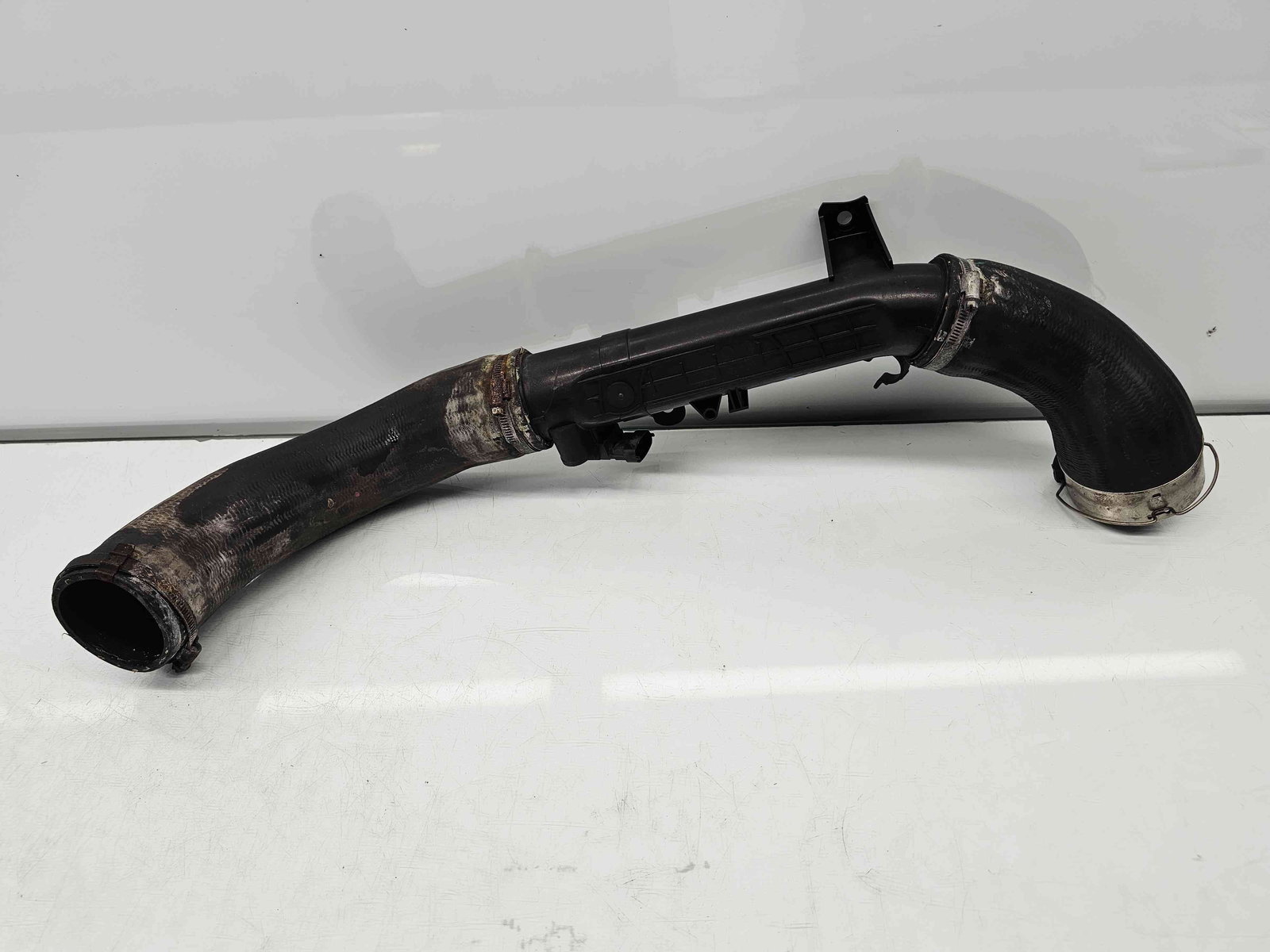 Tub intercooler Volvo V60 [Fabr 2010-2018] 31368609 2.0 D4204TS 133KW / 181CP - imagine 6