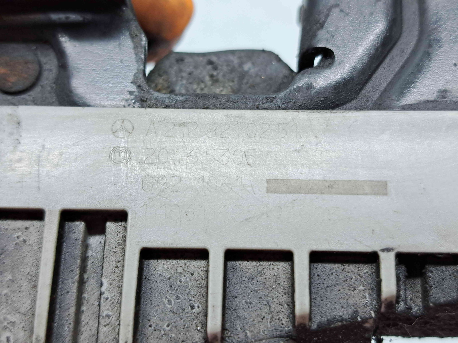 Broasca capota Mercedes Clasa E (W212) AMG [Fabr 2009-2016] A2123210251 - imagine 4