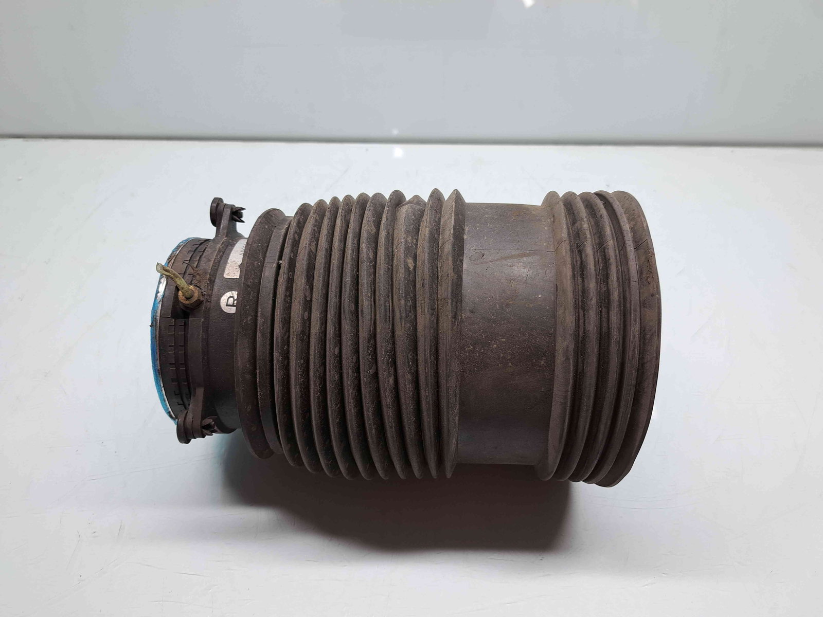 Perna aer dreapta spate Mercedes Clasa C (W205) [Fabr 2014-prezent] OEM 2.0 Hibr 274920 210KW / 286CP - imagine 1