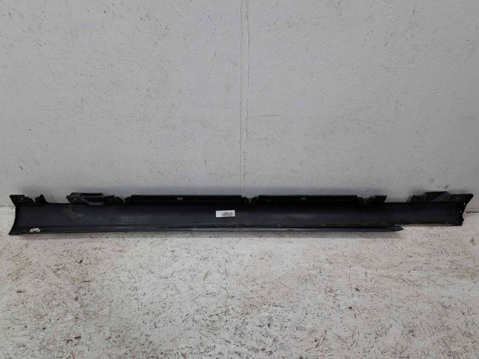 Prag lateral dreapta Mercedes Clasa C (W205) [Fabr 2014-prezent] 755 Gri Tenorit