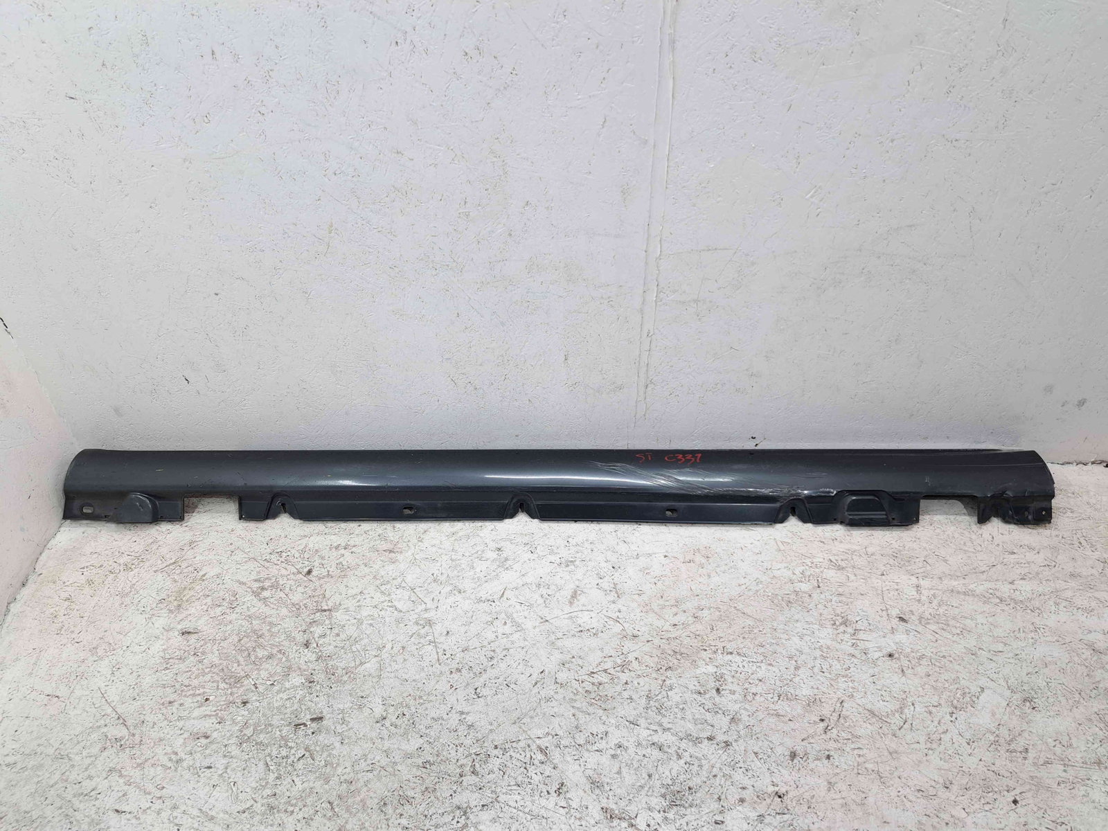 Prag lateral stanga Mercedes Clasa C (W205) [Fabr 2014-prezent] 755 Gri Tenorit