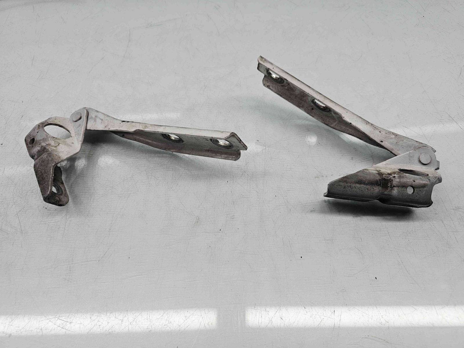 Set balamale capota Audi A3 Sportback (8PA) [Fabr 2004-2013] Facelift LY9C - imagine 3