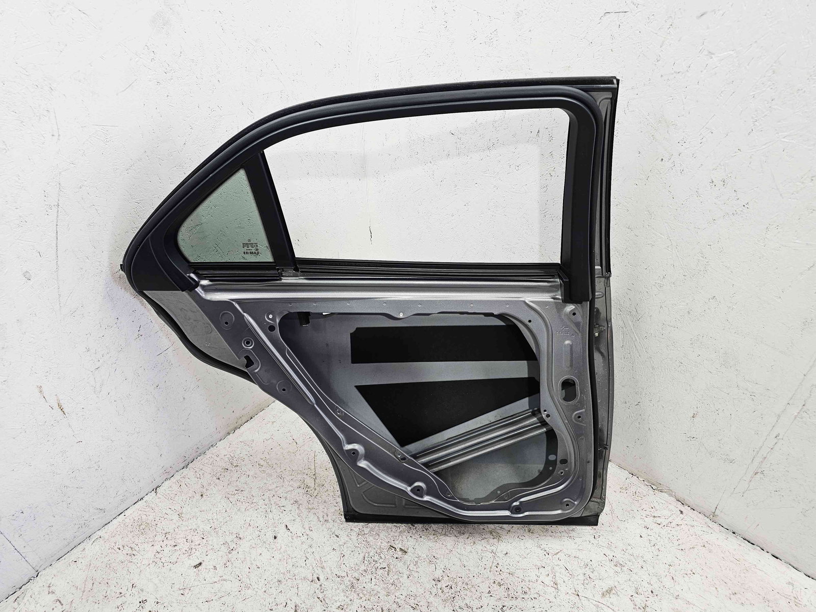 Usa stanga spate Mercedes Clasa E (W212) AMG [Fabr 2009-2016] 792 Argintiu Palladm - imagine 5