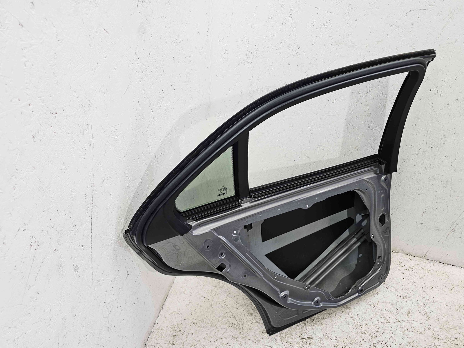 Usa stanga spate Mercedes Clasa E (W212) AMG [Fabr 2009-2016] 792 Argintiu Palladm - imagine 7