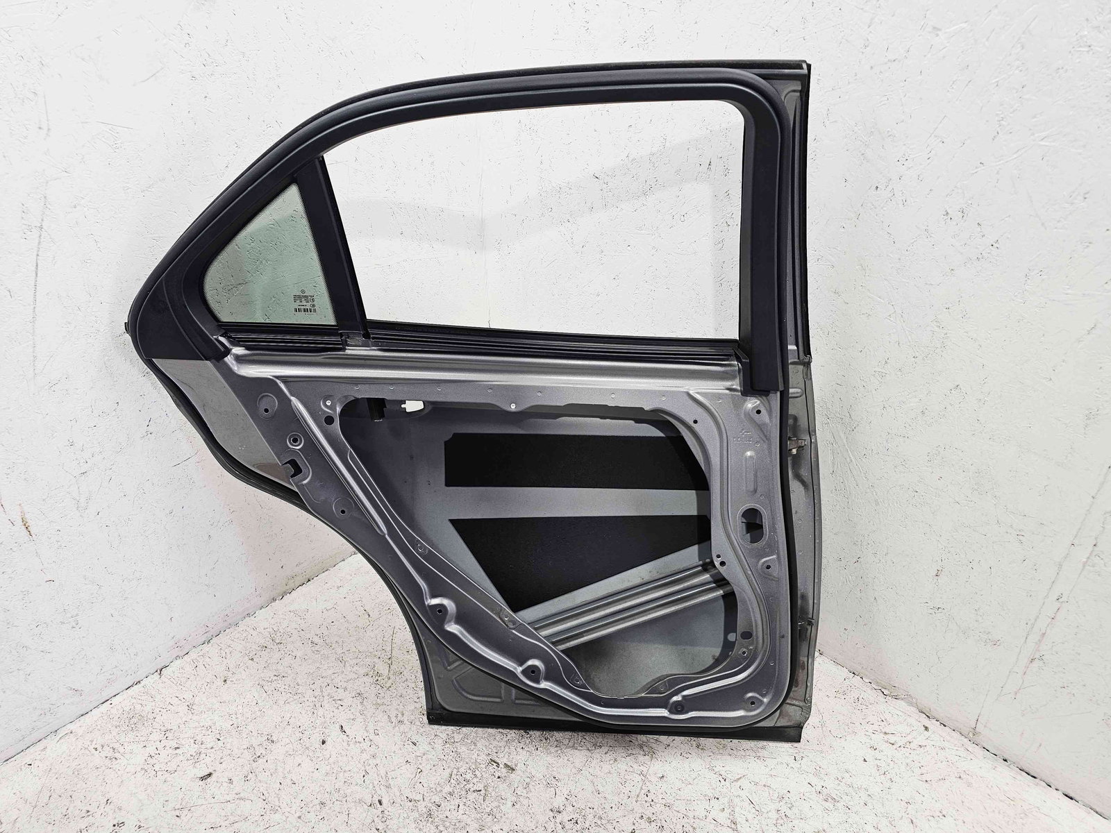 Usa stanga spate Mercedes Clasa E (W212) AMG [Fabr 2009-2016] 792 Argintiu Palladm - imagine 8