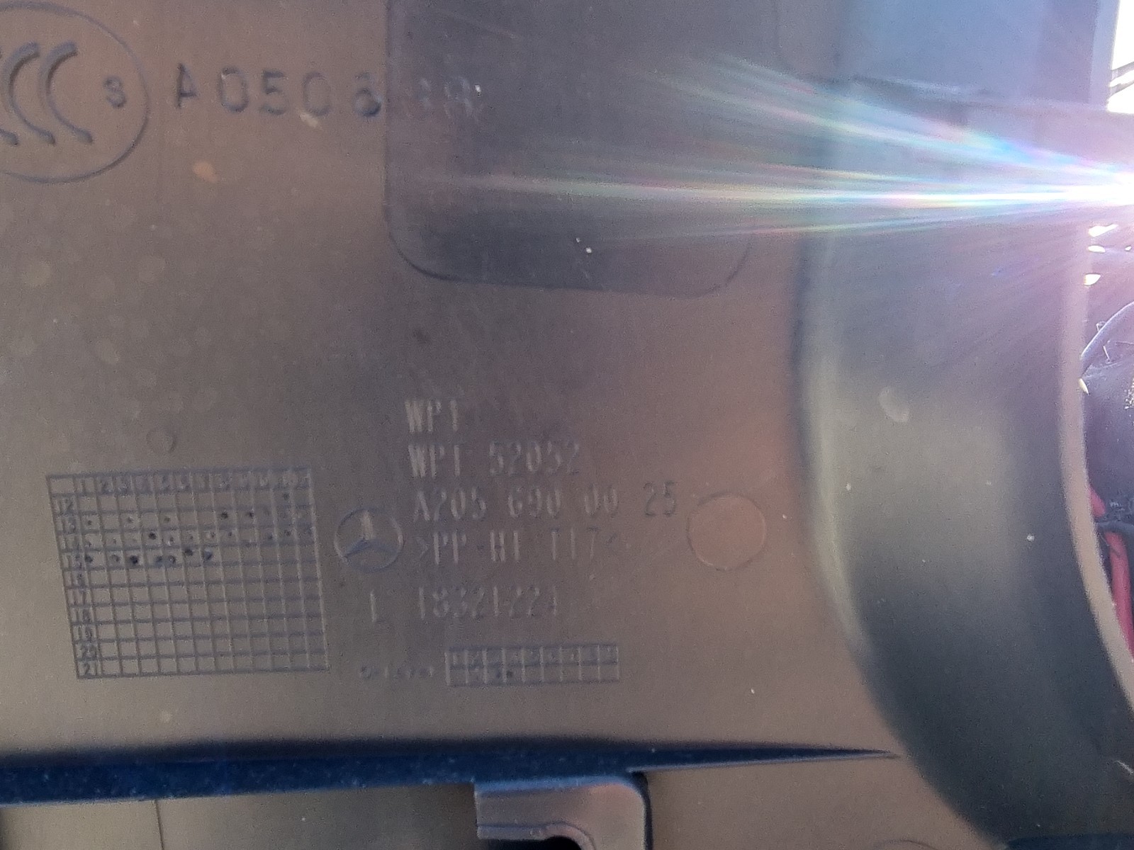 Ornament stalp stanga Mercedes Clasa C (W205) [Fabr 2014-prezent] A2056900025 2.0 Hibr 274920 210KW / 286CP - imagine 3