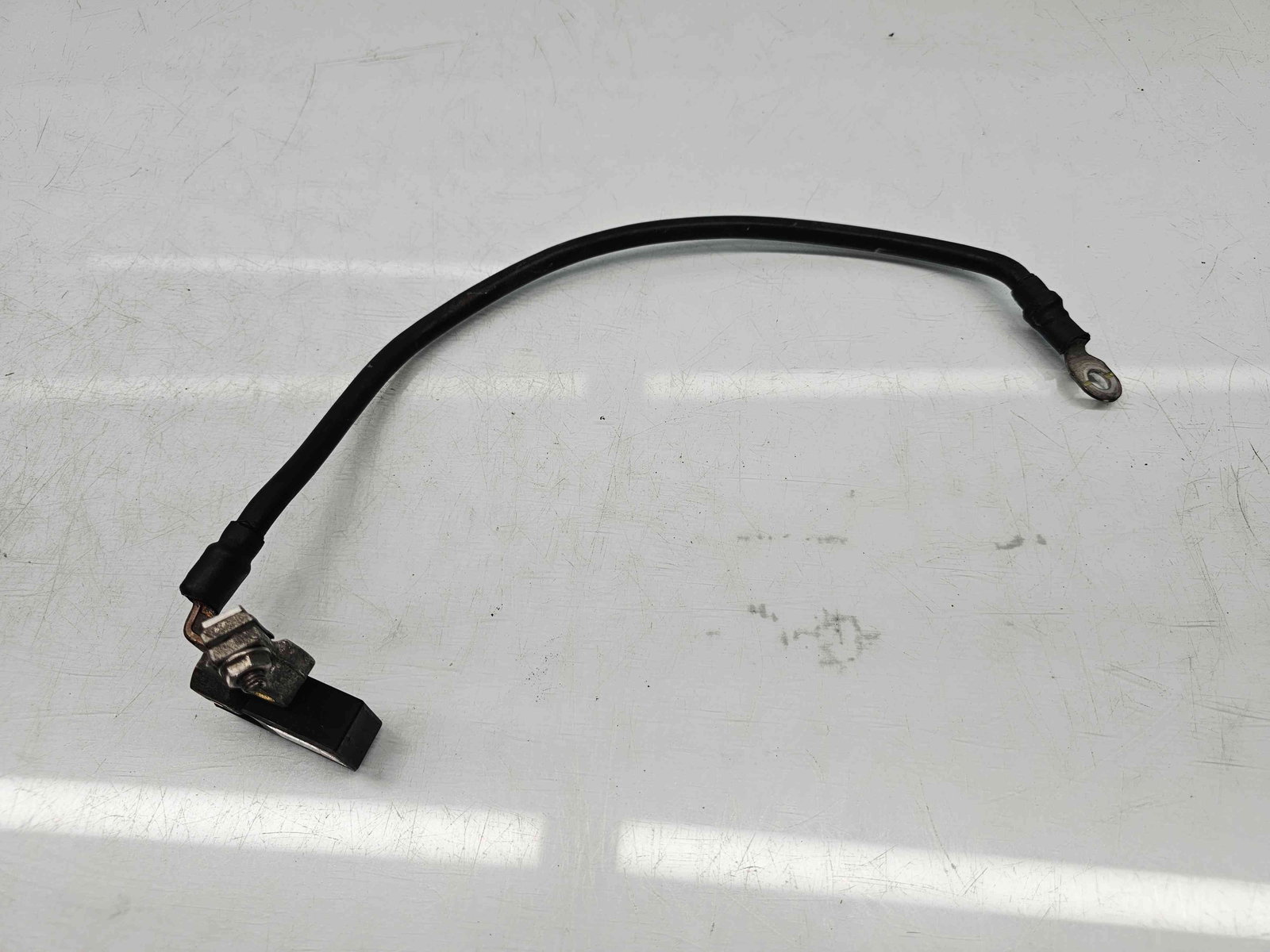 Borna baterie (-) Mercedes Clasa E (W212) AMG [Fabr 2009-2016] A0009050254 - imagine 1