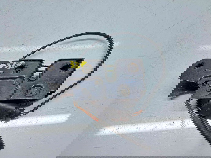 Broasca capota Audi A3 Sportback (8PA) [Fabr 2004-2013] Facelift 8P0823509H