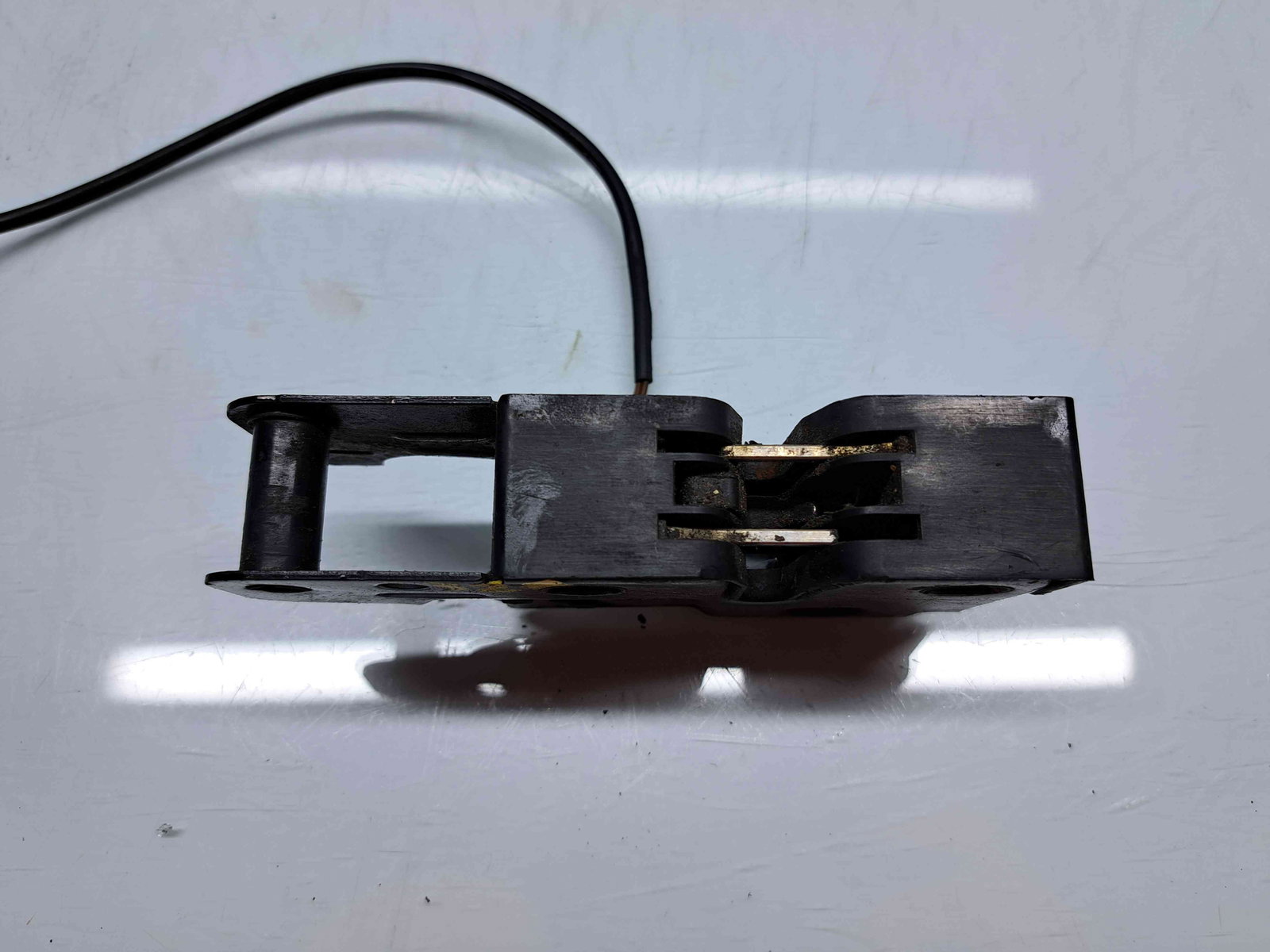 Broasca capota Audi A3 Sportback (8PA) [Fabr 2004-2013] Facelift 8P0823509H - imagine 3