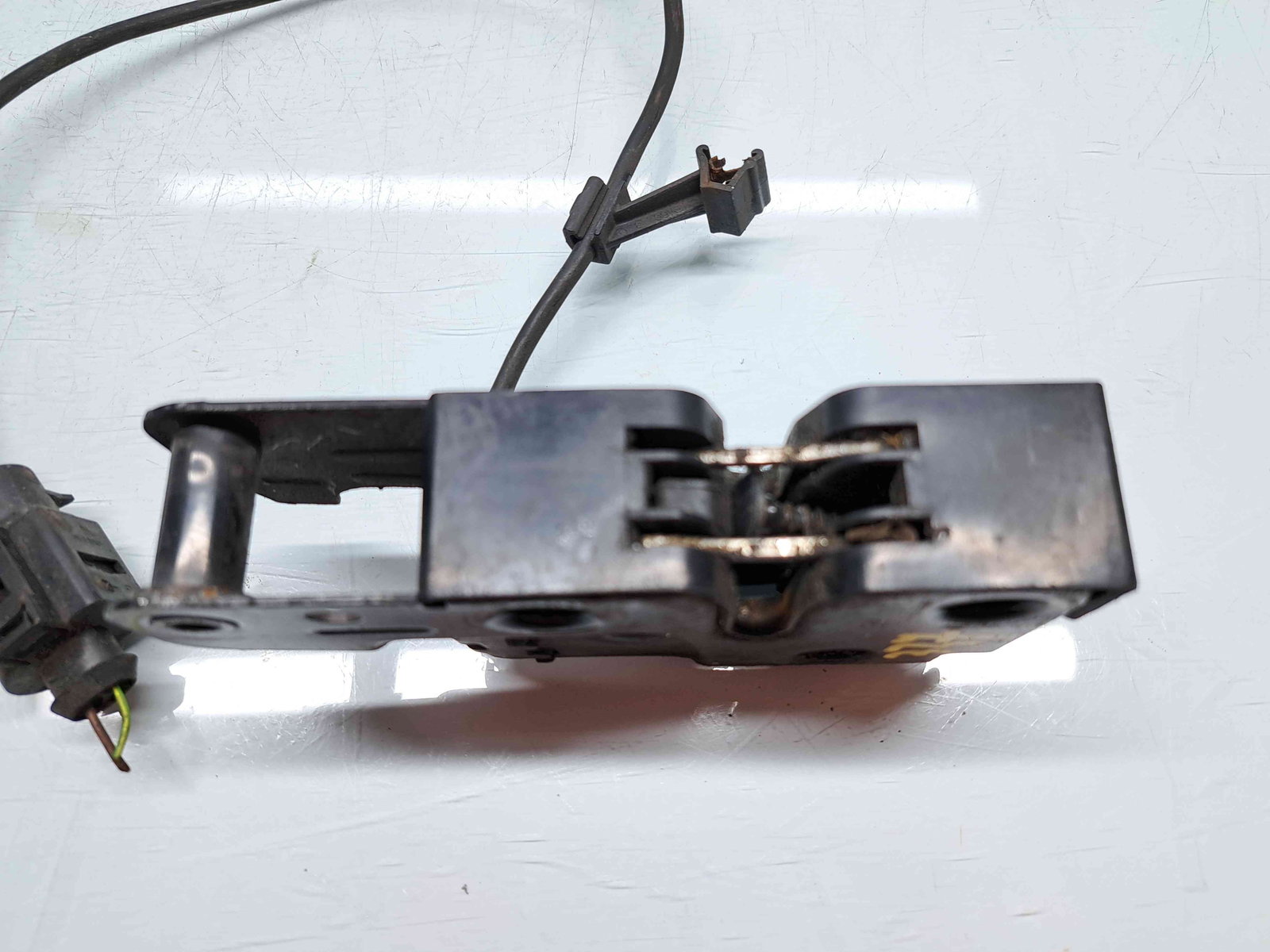 Broasca capota Audi A4 (8K2, B8) [Fabr 2008-2015] 8K0823509D - imagine 2