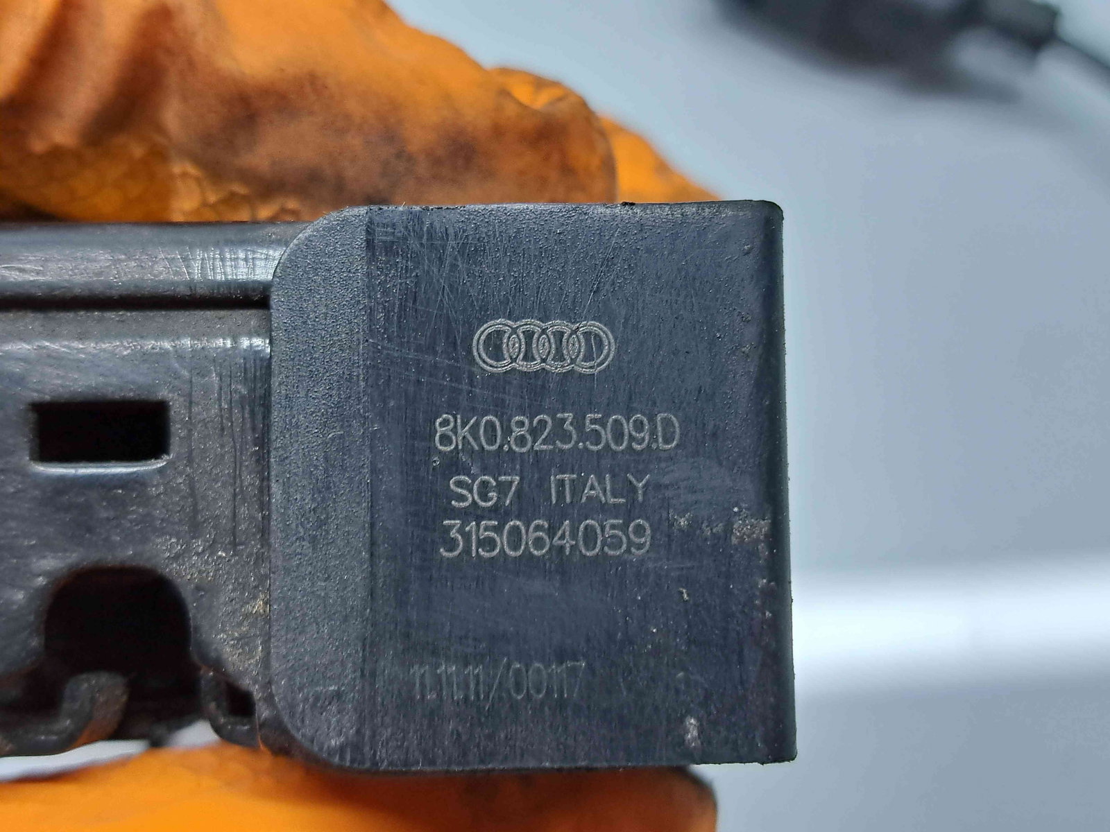 Broasca capota Audi A4 (8K2, B8) [Fabr 2008-2015] 8K0823509D - imagine 4