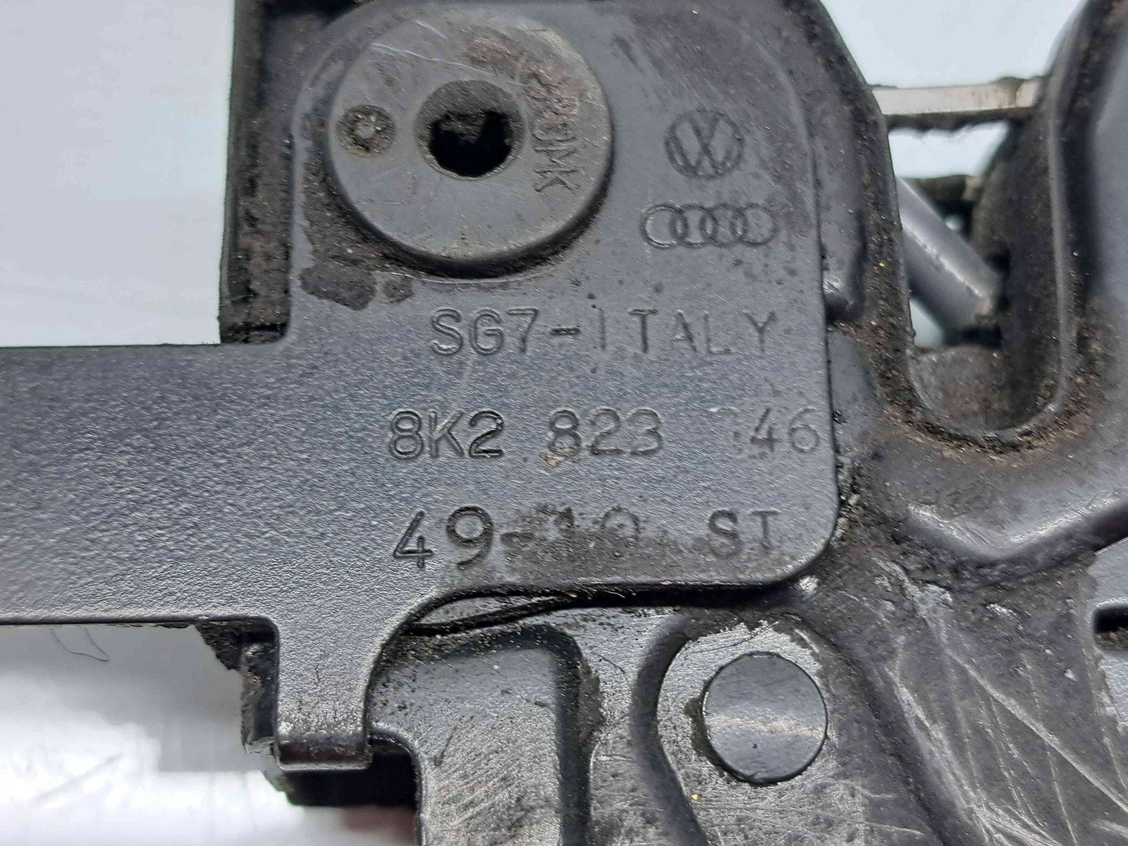 Broasca capota Audi A4 (8K2, B8.5) Facelift [Fabr 2008-2015] 8K2823746 - imagine 3