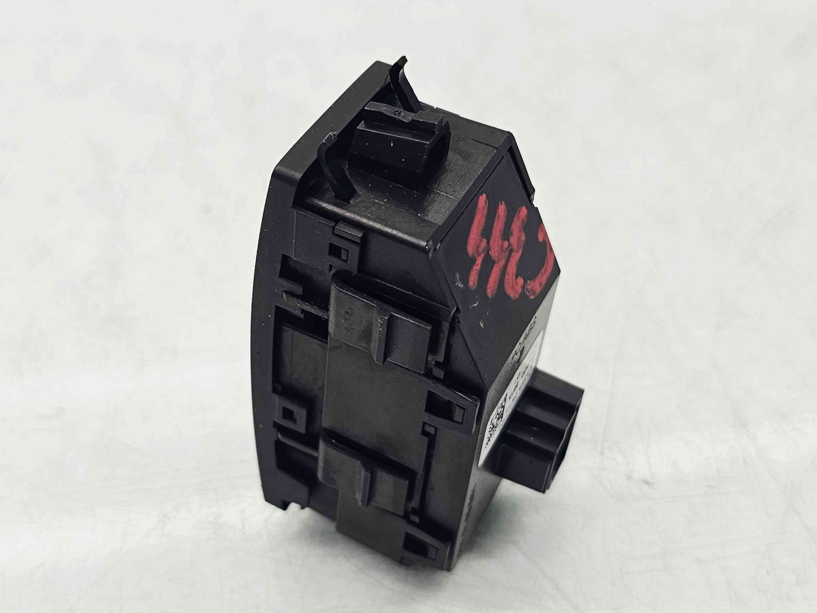 Buton avarii Mercedes Clasa E (W212) AMG [Fabr 2009-2016] 2129052600 - imagine 2