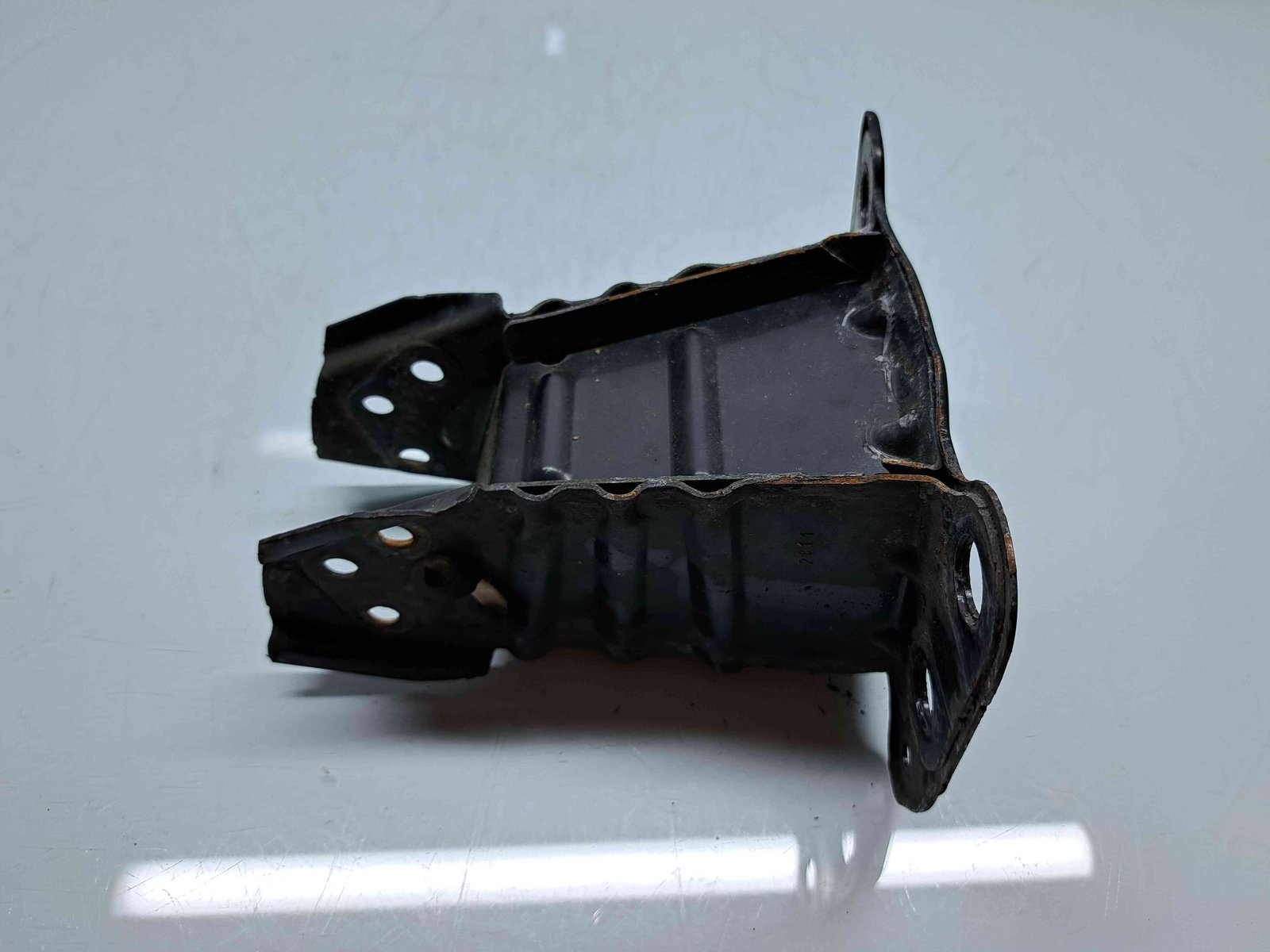 Cap lonjeron stanga Audi A3 Sportback (8PA) [Fabr 2004-2013] Facelift 8P0807133A - imagine 3