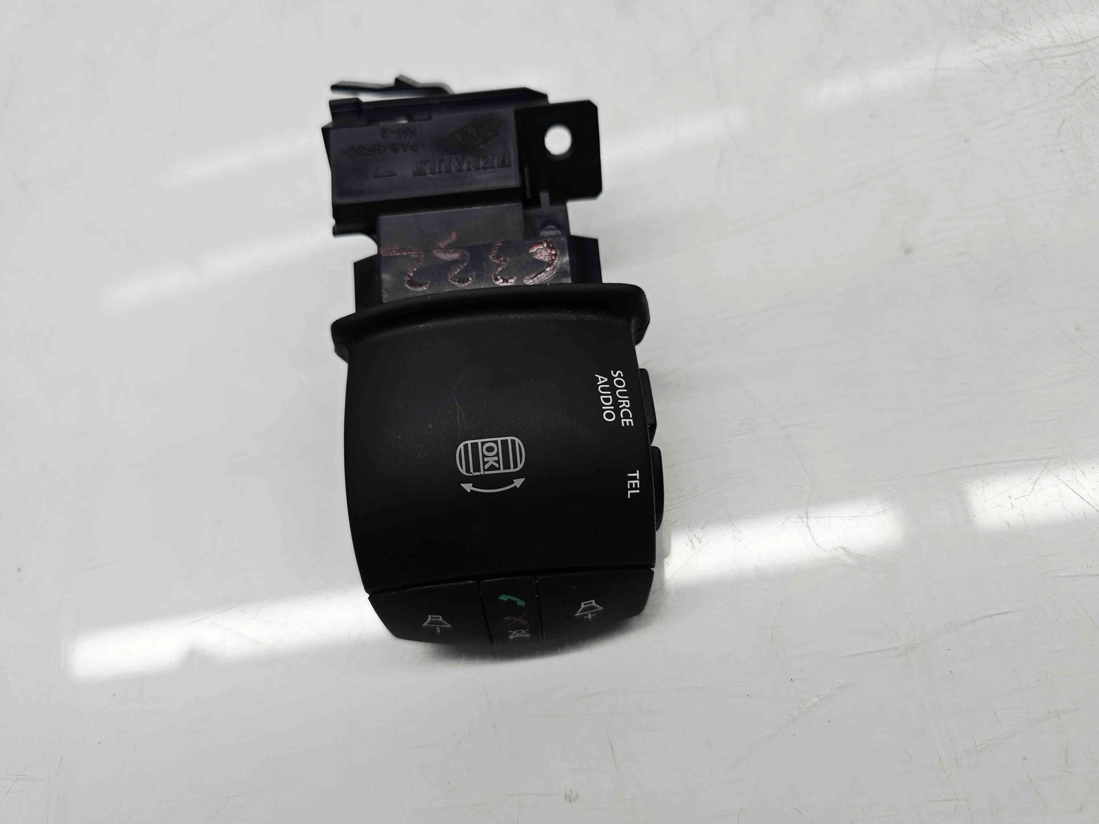 Comenzi volan Renault Scenic 3 (J95) Facelift [Fabr 2009-2015] 255529492R - imagine 7