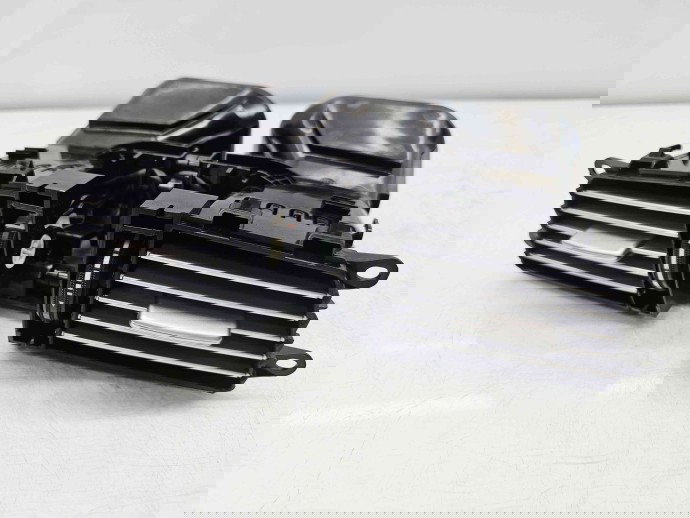  Grila aerisire centrala Mercedes Clasa E (W212) AMG [Fabr 2009-2016] A2128302554