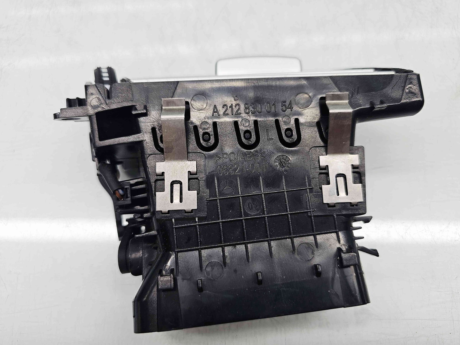 Grila aerisire stanga Mercedes Clasa E (W212) AMG [Fabr 2009-2016] A2128300154 - imagine 2