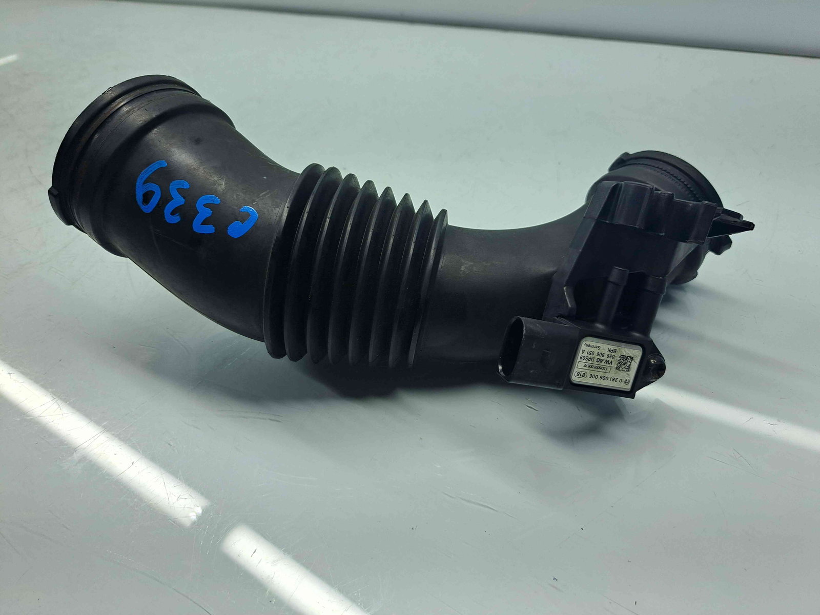 Tub admisie aer Audi A5 (8T3) [Fabr 2007-2015] 059129627 3.0 TDI CCWA 176KW / 239CP - imagine 3