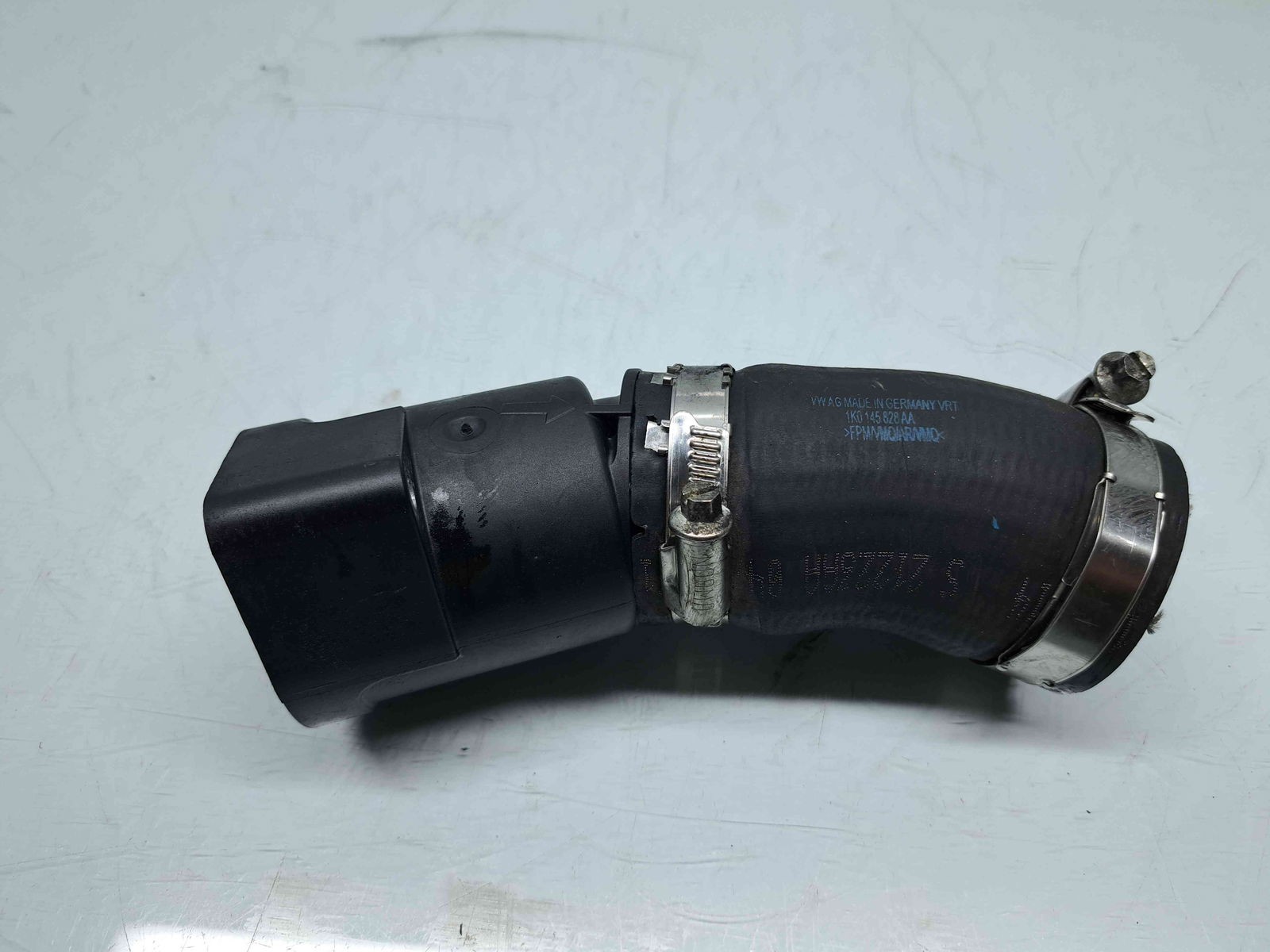 Furtun intercooler Volkswagen Golf 6 (5K1) [Fabr 2009-2013] 03L131111J 1.6 TDI CAYC 77KW / 105CP - imagine 3