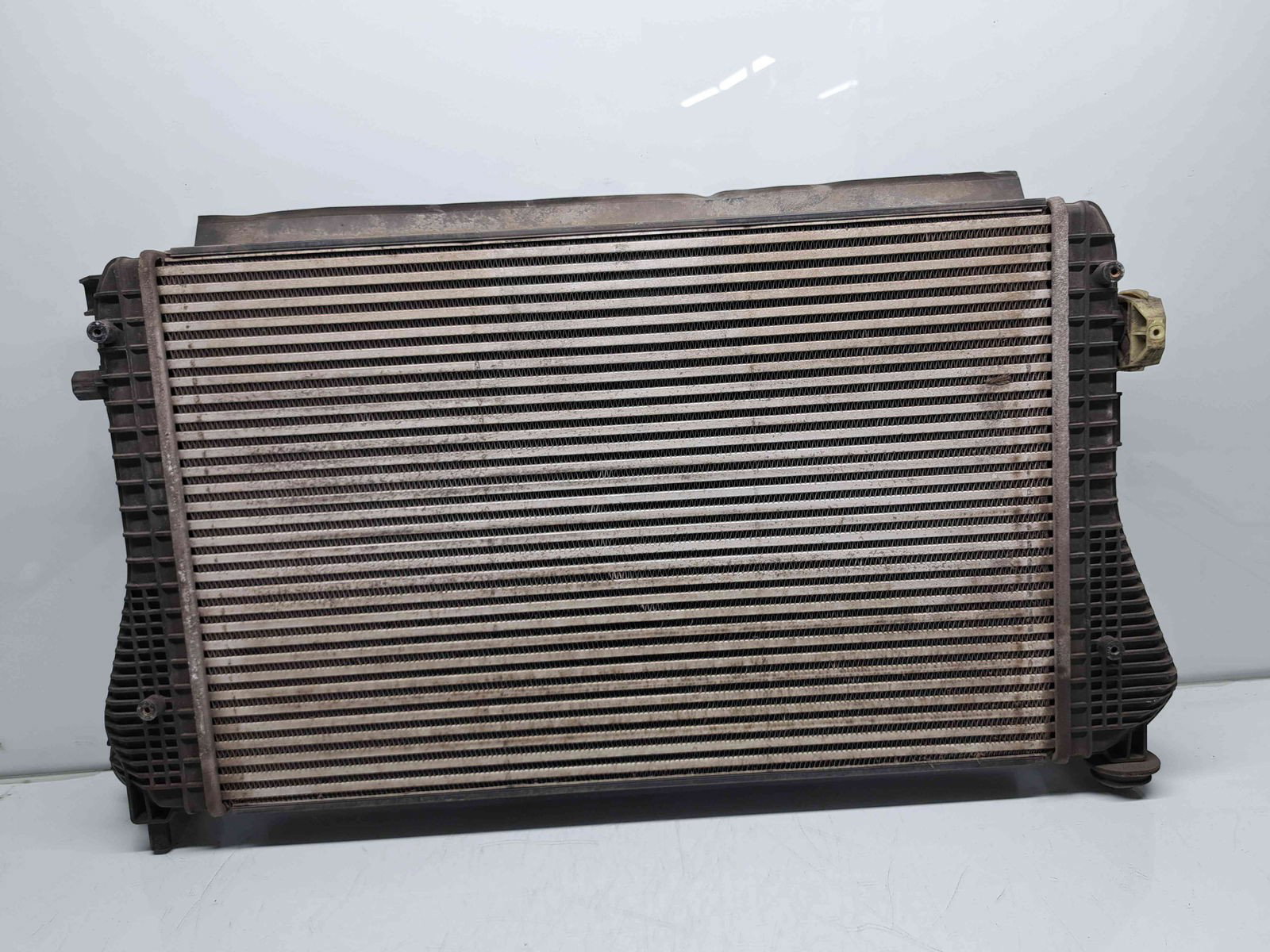 Radiator intercooler Volkswagen Passat CC (358) [Fabr 2012-2016] 3C0145805AN 2.0 TDI CFFB 103KW / 140CP
