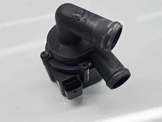 Pompa recirculare apa  Volkswagen Golf 6 (5K1) [Fabr 2009-2013] 5N0965561 2.0 TDI CFFB 103KW / 140CP