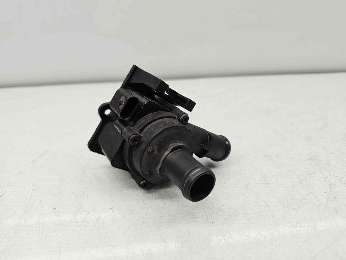 Pompa recirculare apa  AUDI Q5 (8RB) [ Fabr 2008-2016] 06H121601J 2.0 TDI CJCA 105KW / 143CP