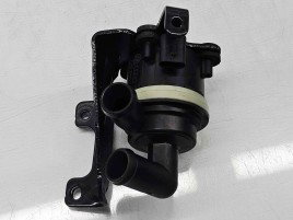 Pompa recirculare apa  Volkswagen Tiguan (5N) [Fabr 2007-2016] 5N0965561A 2.0 TDI CJCA 105KW / 143CP