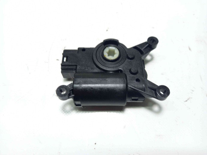 Motoras clapeta aeroterma bord 5Q0907511K Skoda Octavia 1.6 CLHA 2012-2022
