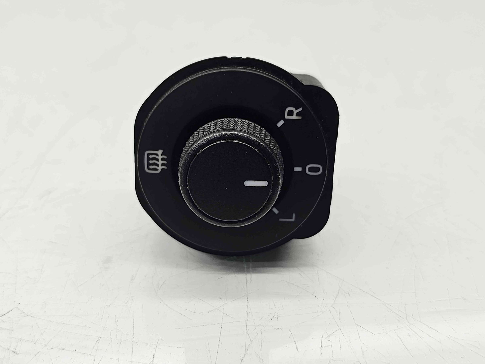 Buton reglaj oglinzi Skoda Octavia 3 (5E3) Facelift [Fabr 2012-2020] 5E0959565B - imagine 4