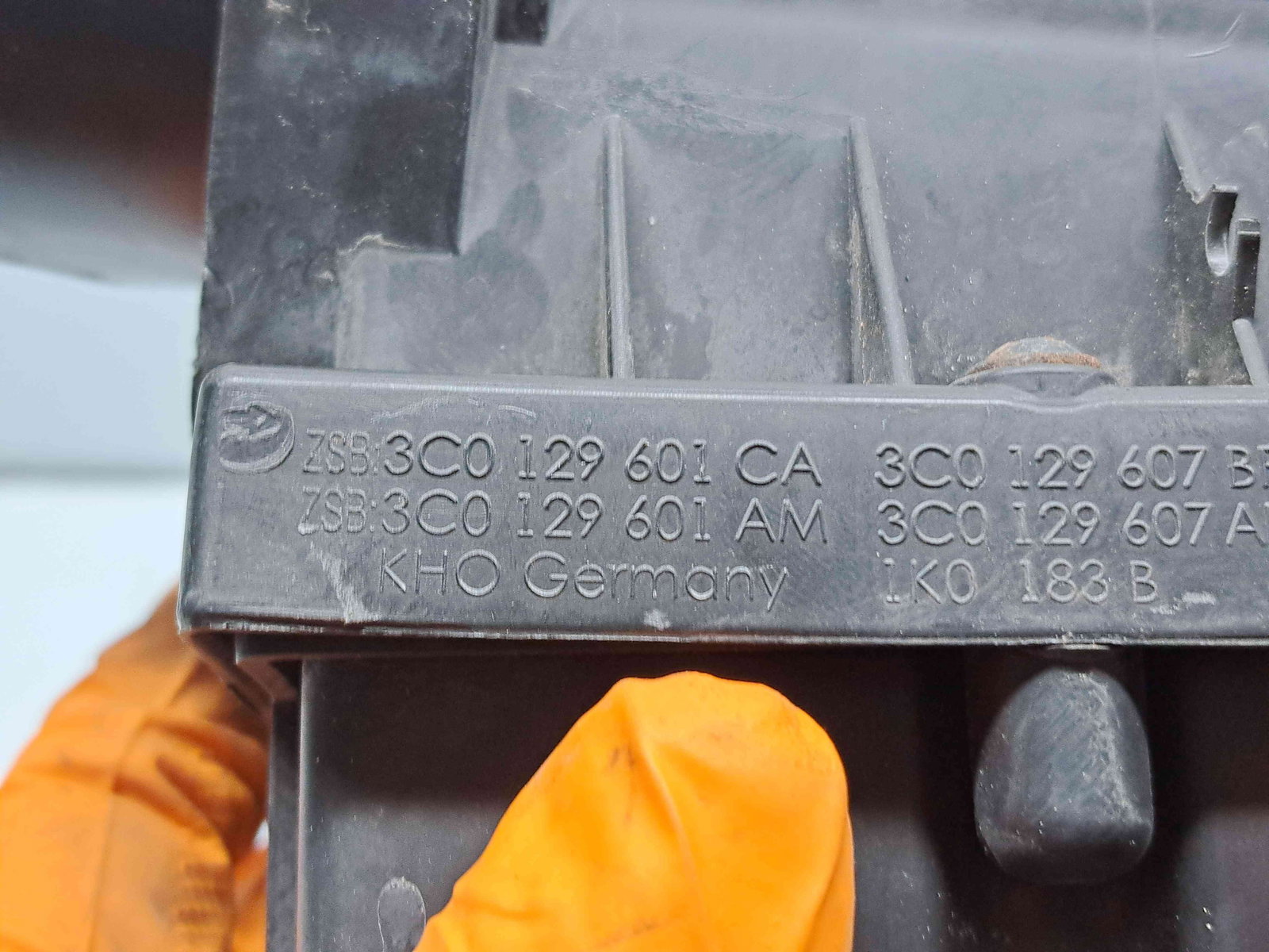 Carcasa filtru aer Audi A3 Sportback (8PA) [Fabr 2004-2013] Facelift 3C0129607BF 1.6 TDI CAYC 77KW / 105CP - imagine 5