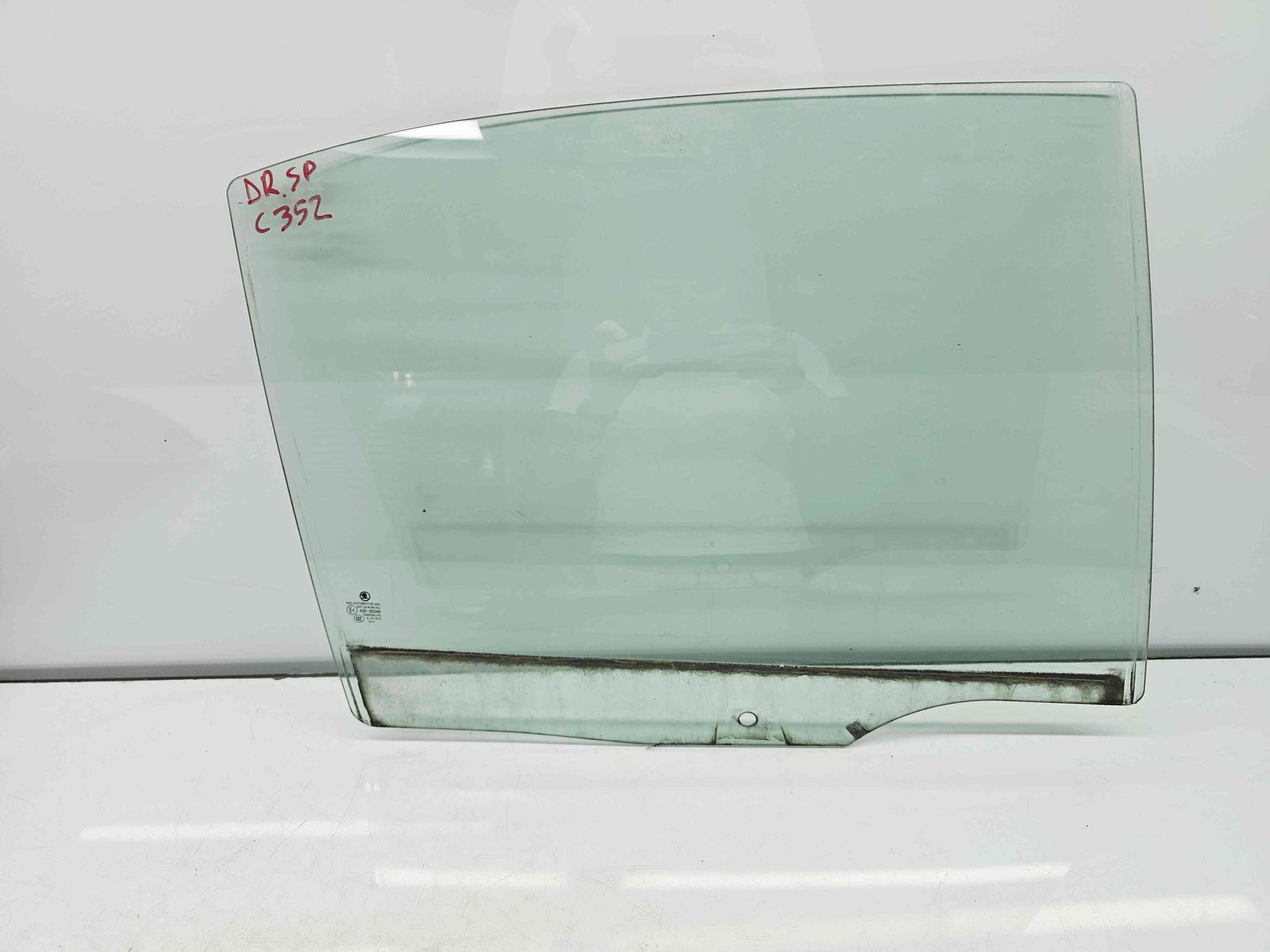 Geam usa dreapta spate Skoda Octavia 3 (5E3) Facelift [Fabr 2012-2020] OEM - imagine 1