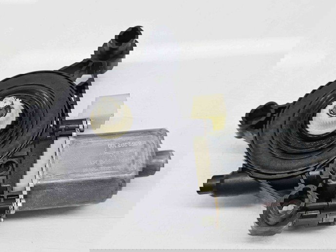 Motoras geam dreapta fata Skoda Octavia 3 (5E3) Facelift [Fabr 2012-2020] 5Q0959802B