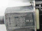 Motoras geam dreapta spate Skoda Octavia 3 (5E3) Facelift [Fabr 2012-2020] 5Q0959812E