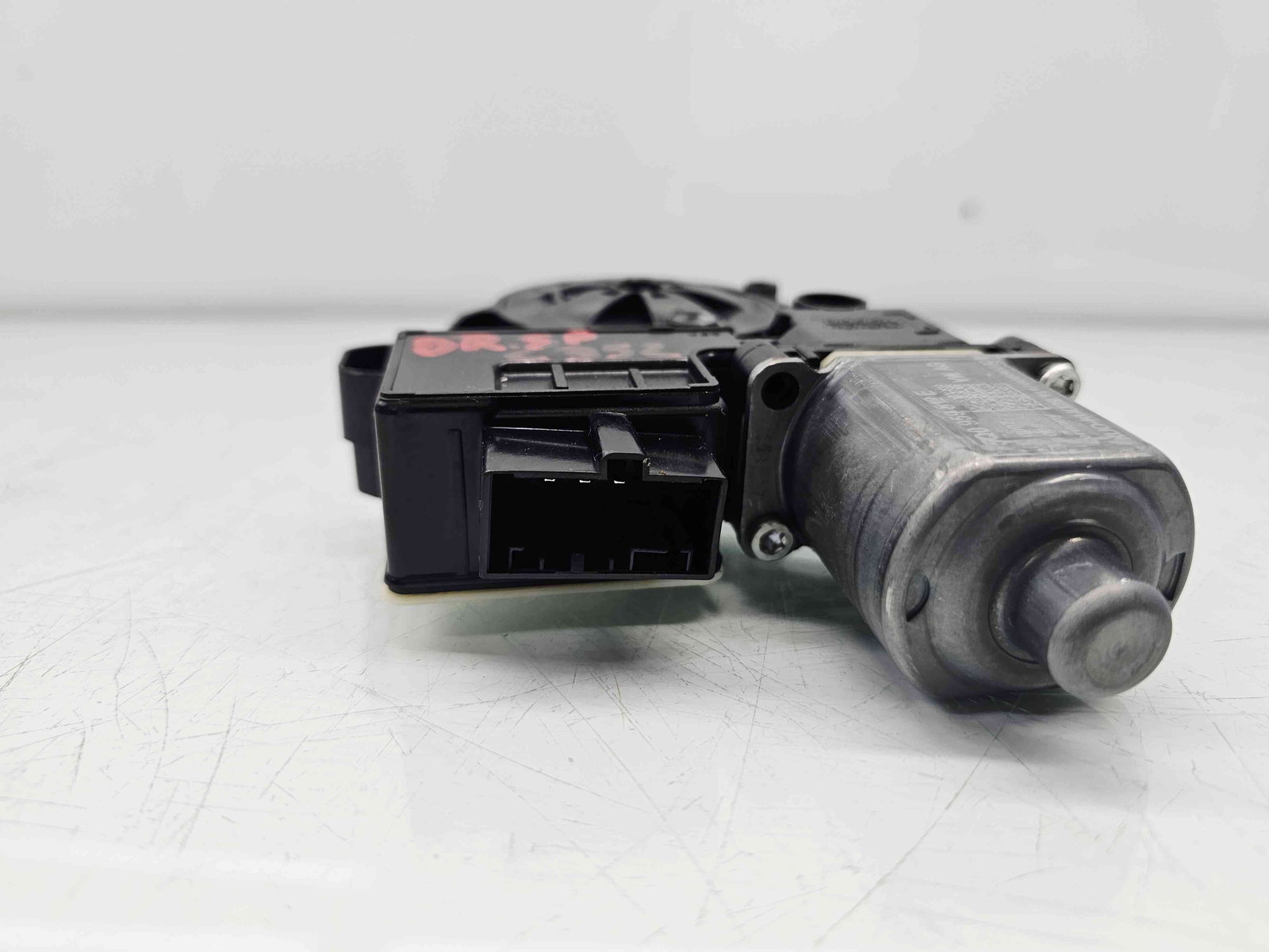 Motoras geam dreapta spate Skoda Octavia 3 (5E3) Facelift [Fabr 2012-2020] 5Q0959812E - imagine 3