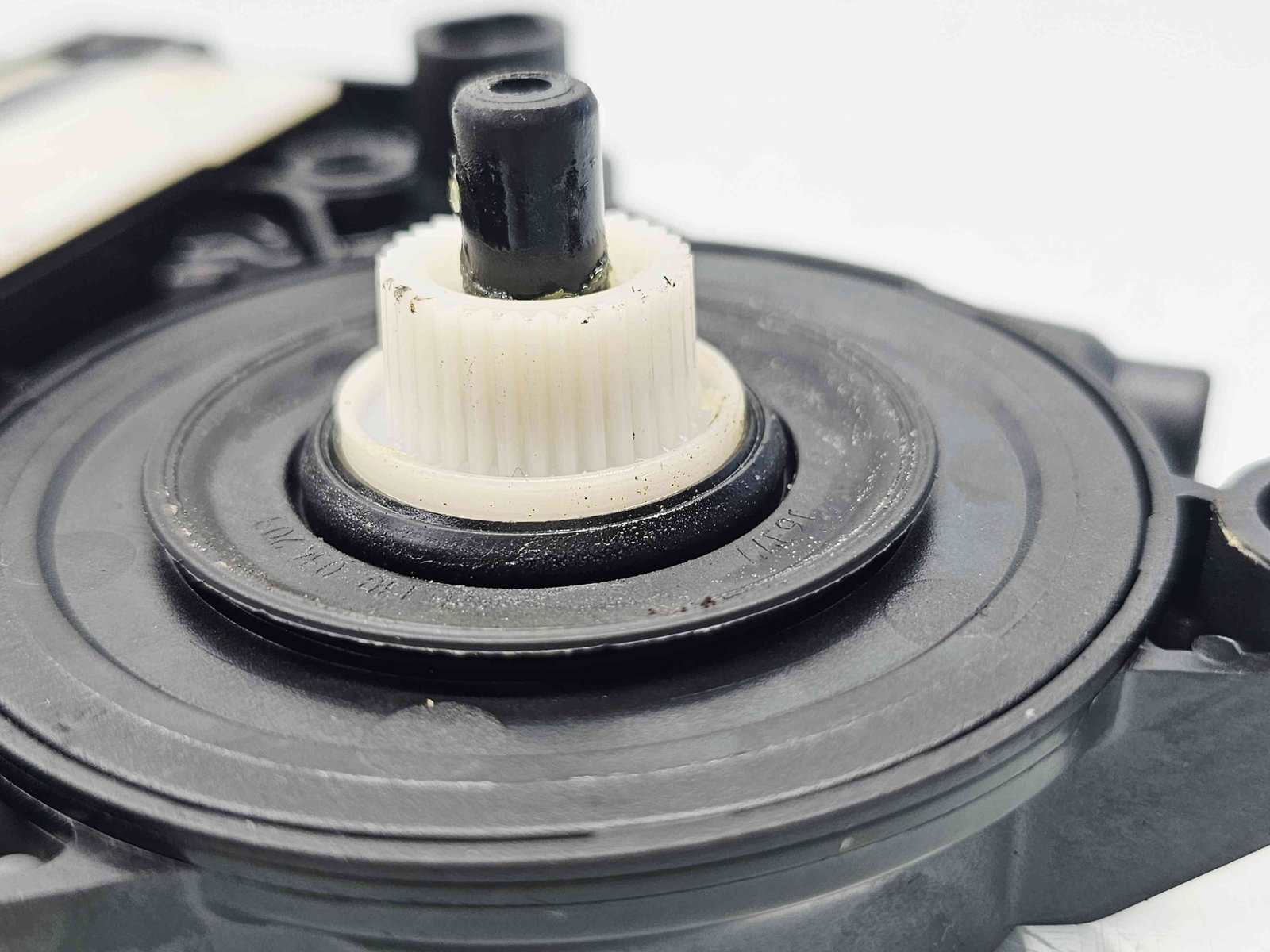 Motoras geam dreapta spate Skoda Octavia 3 (5E3) Facelift [Fabr 2012-2020] 5Q0959812E - imagine 5