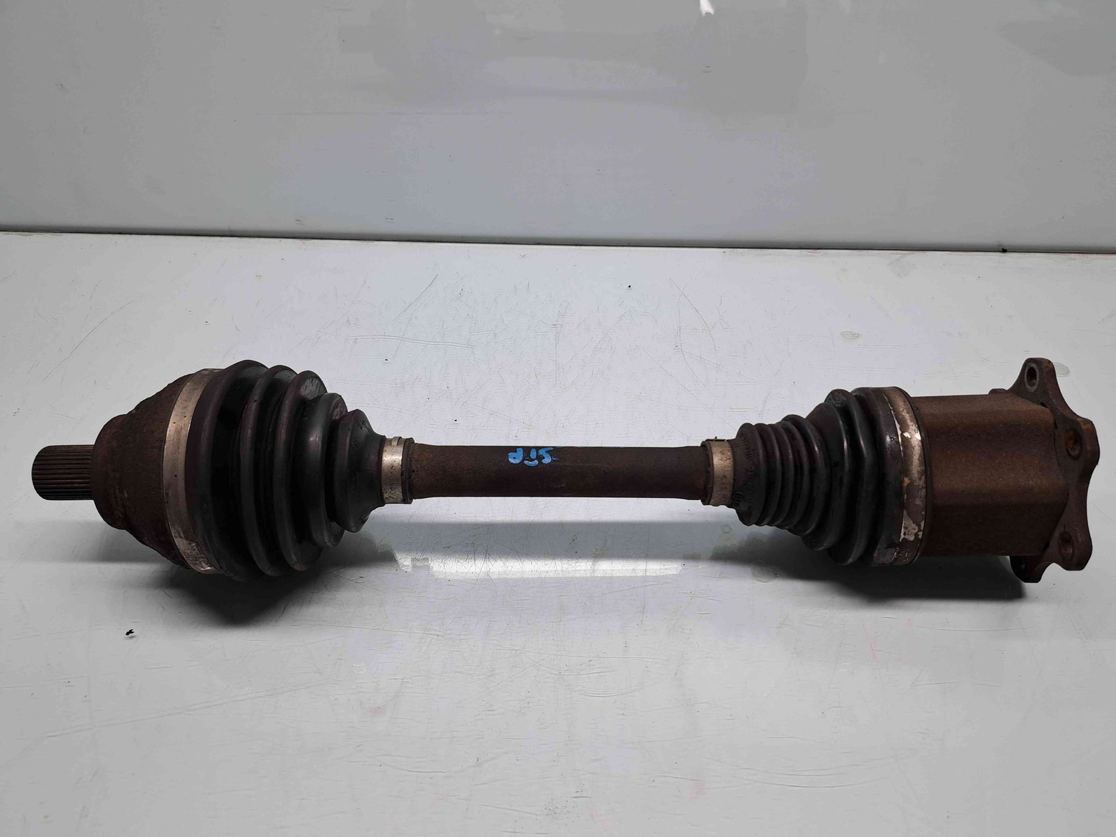 Planetara stanga fata Volkswagen Passat B8 (3G2) [Fabr 2015-prezent] OEM 2.0 TDI CRLB 110KW / 150CP