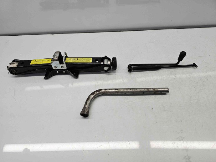  Set cric si cheie Audi A5 (8T3) [Fabr 2007-2015] OEM