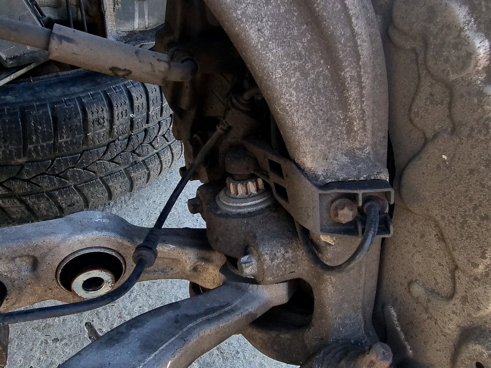 Fuzeta fata stanga Mercedes Clasa C (W205) [Fabr 2014-prezent] 2.0 Hibr 274920 210KW / 286CP - imagine 2