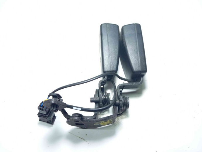 Capsa centura stanga spate 8V0857739 Skoda Octavia 1.6 CLHA 2012-2022
