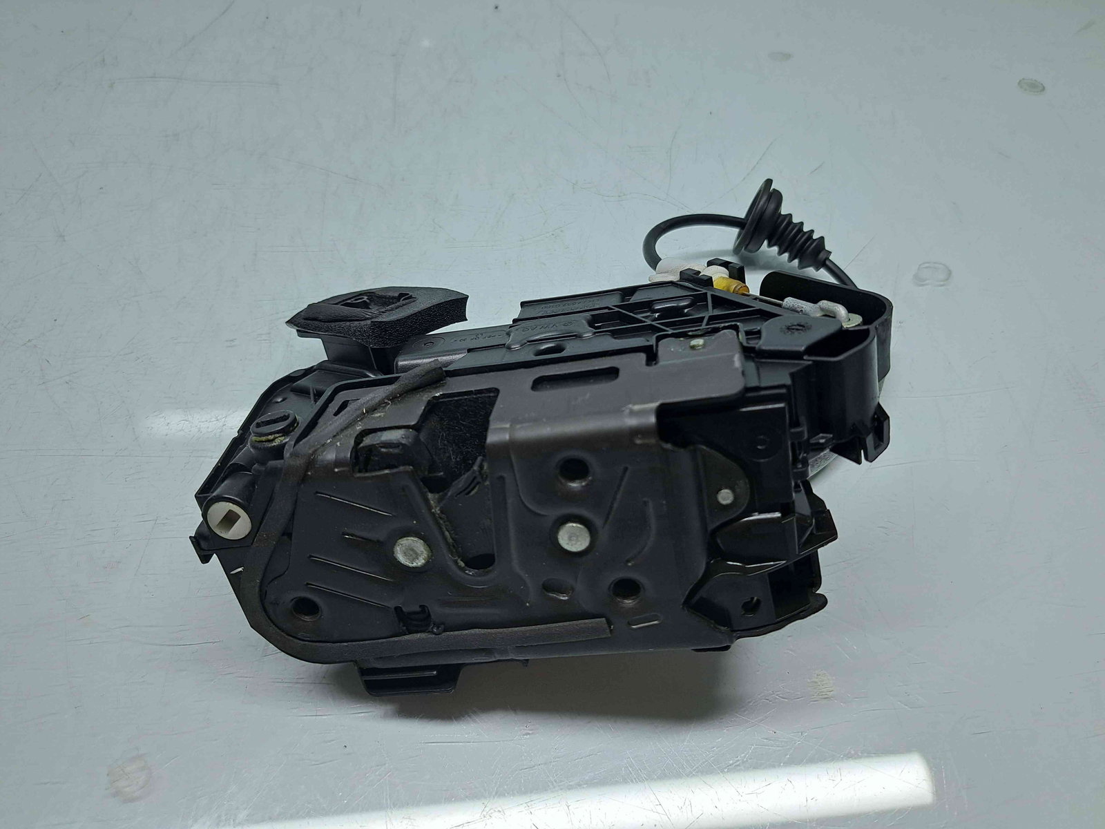 Broasca usa stanga spate Skoda Octavia 3 (5E3) Facelift [Fabr 2012-2020] 5TA839015D - imagine 1