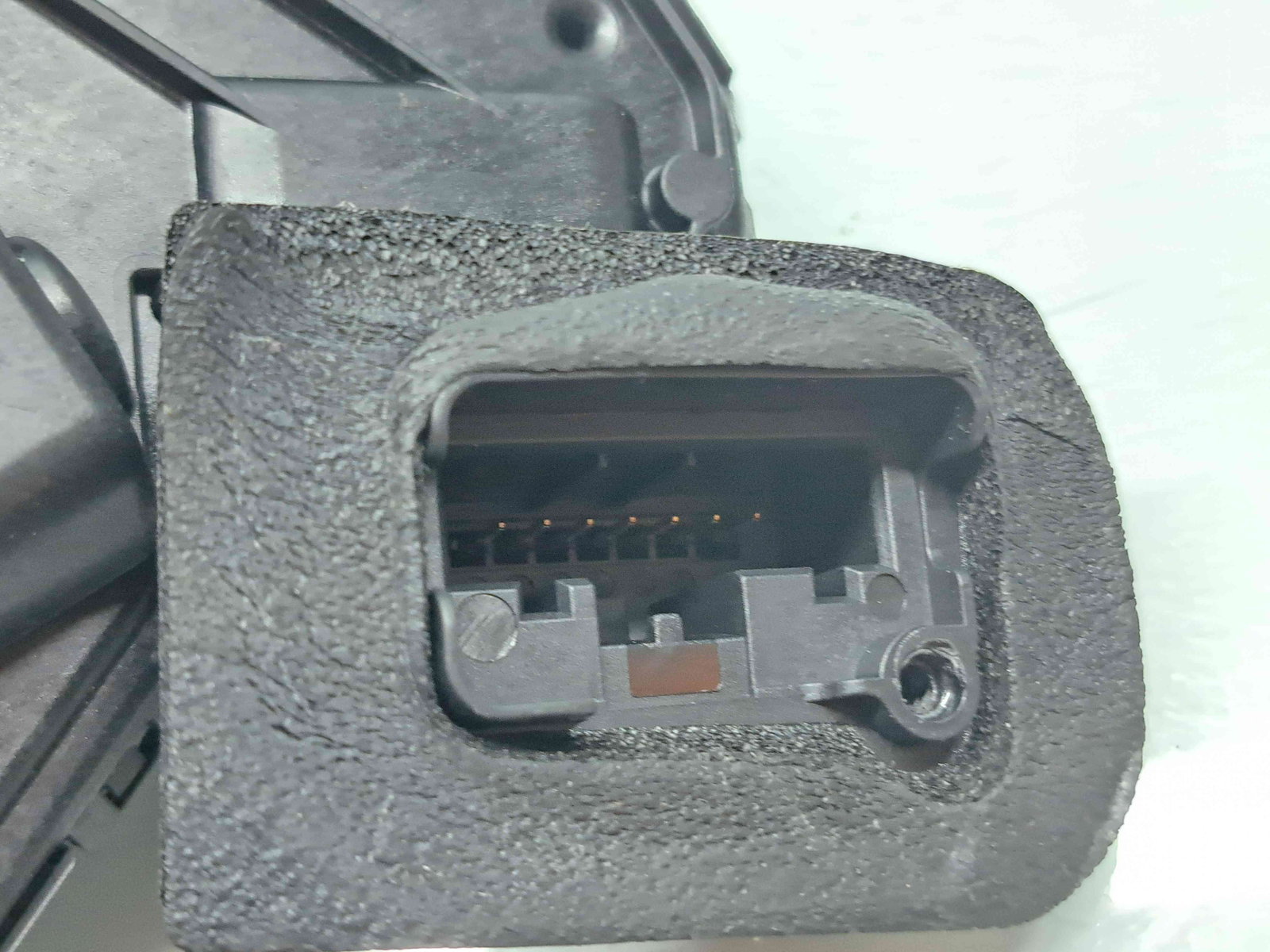 Broasca usa stanga spate Skoda Octavia 3 (5E3) Facelift [Fabr 2012-2020] 5TA839015D - imagine 5