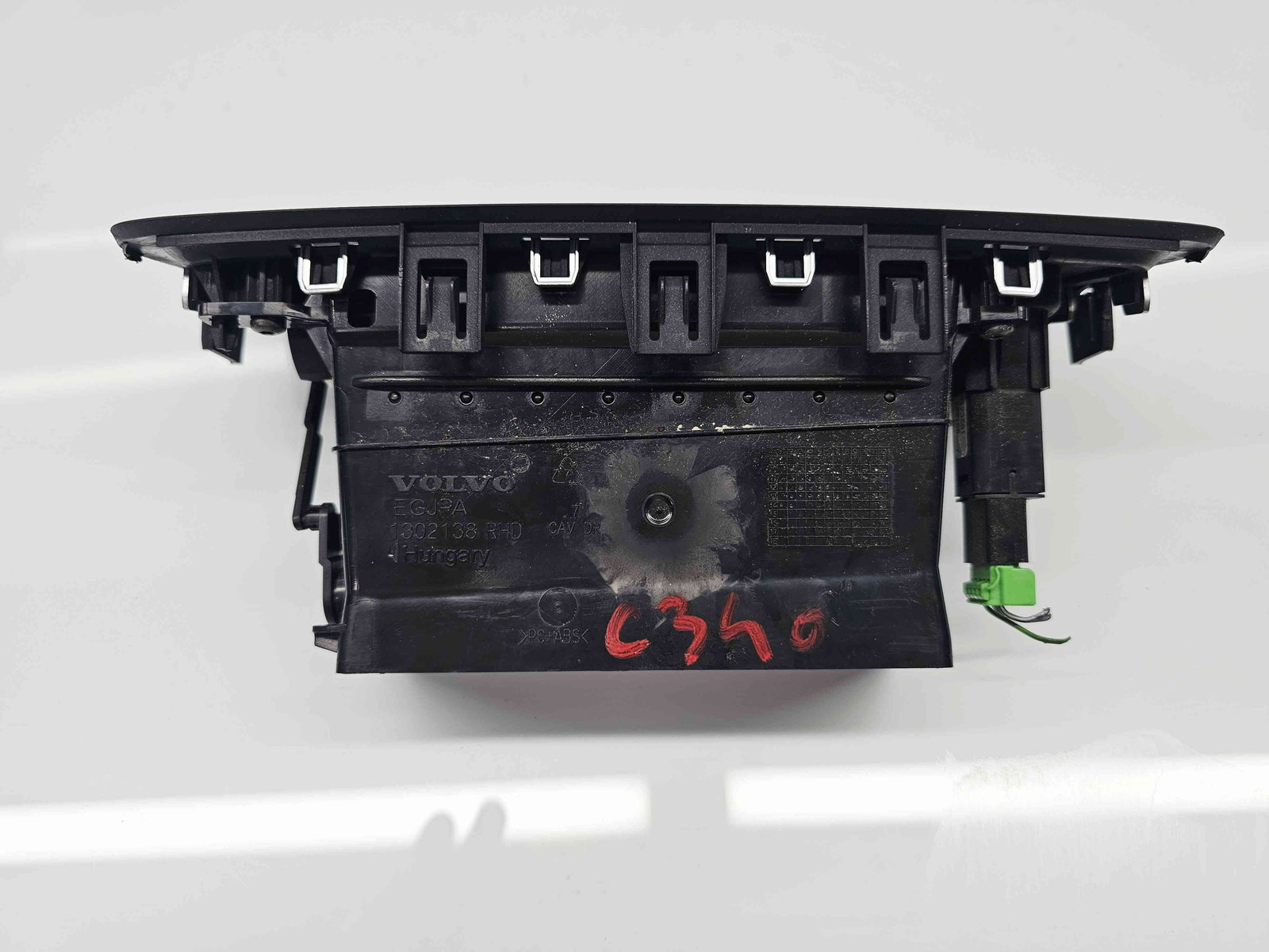 Grila aerisire centrala Volvo V60 [Fabr 2010-2018] 1302138 - imagine 2