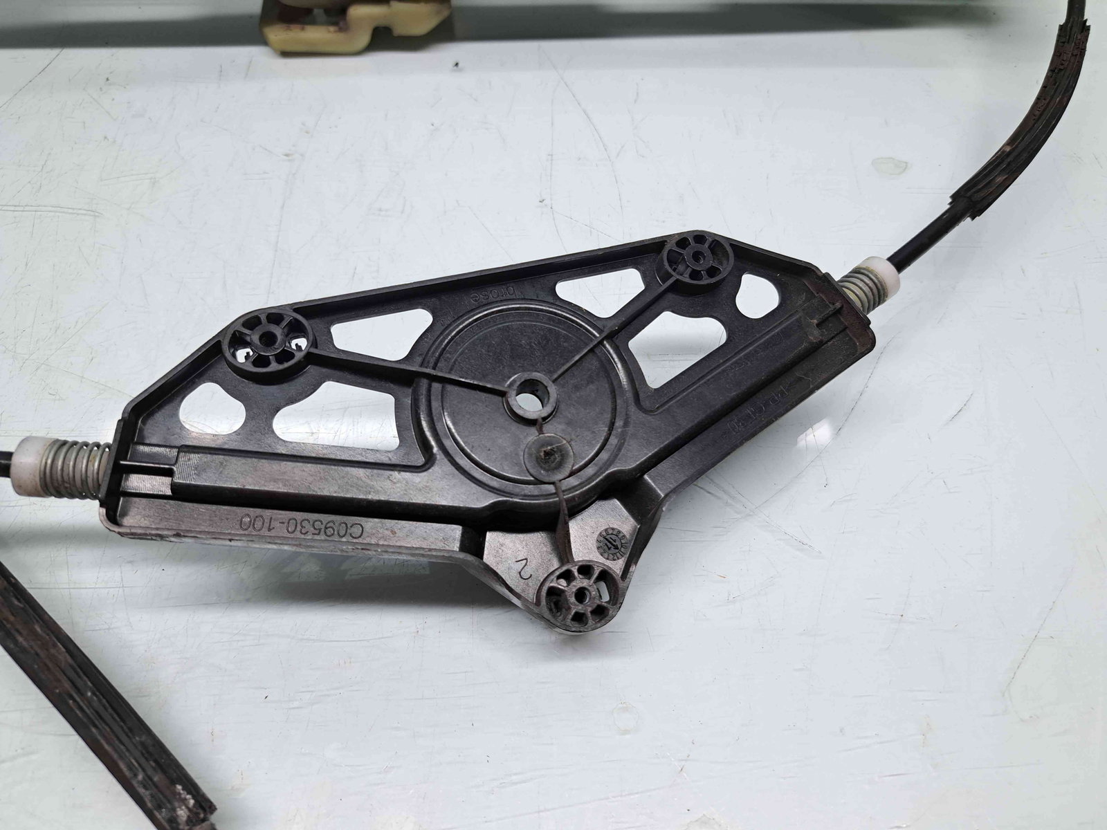 Macara electrica geam stanga fata Skoda Octavia 3 (5E3) Facelift [Fabr 2012-2020] 5E0837461B - imagine 3