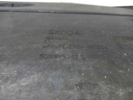 Scut lateral dreapta 5Q0825202S Skoda Octavia 1.6 CLHA 2012-2022